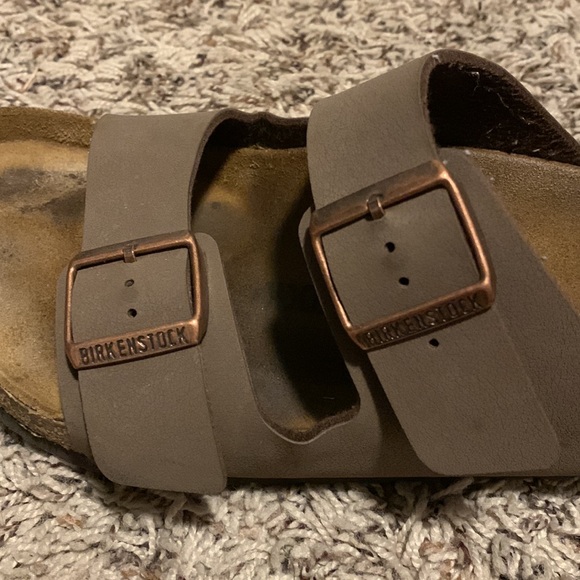 Brown Birkenstocks Arizona - Picture 3 of 3